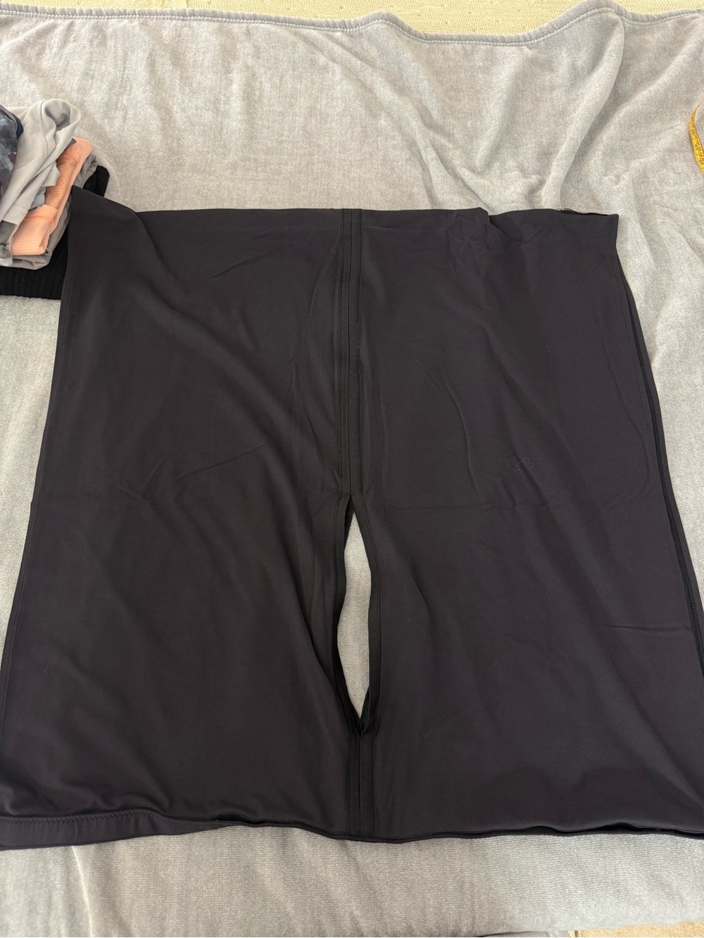 LULULEMON Vinyasa Side Snaps Full Button Scarf Black wrap two hole one size
